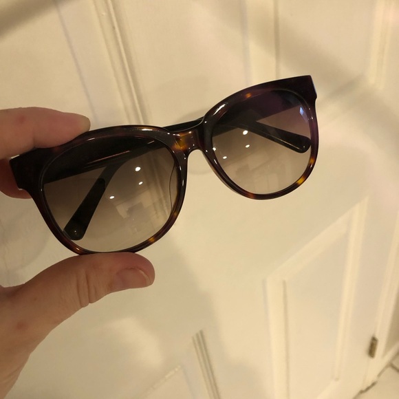 MCM tortoise shell look Sunglasses bought at Saks with logo - Picture 4 of 10